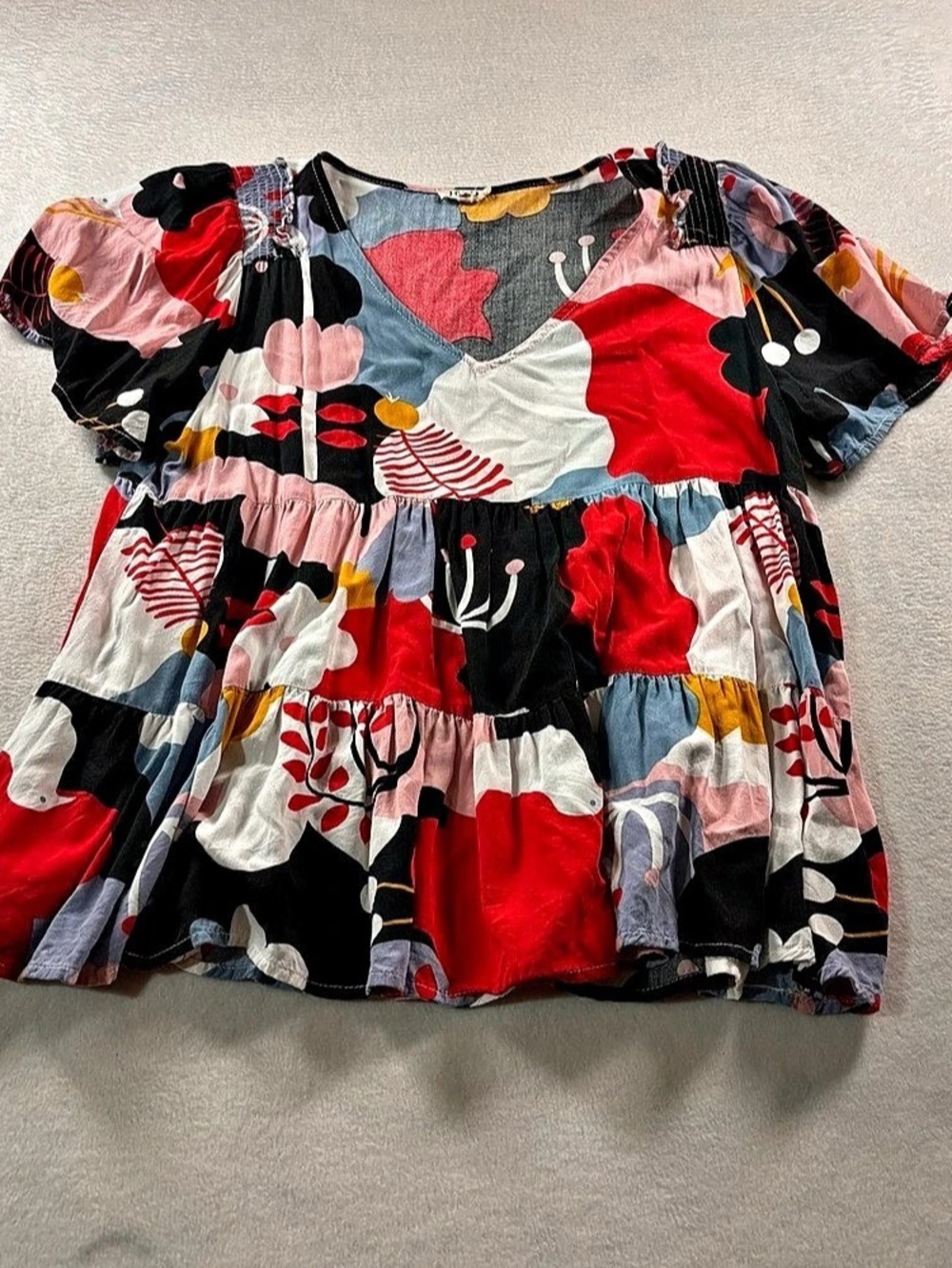 Jodifl Women’s Abstract Print Top Size Small